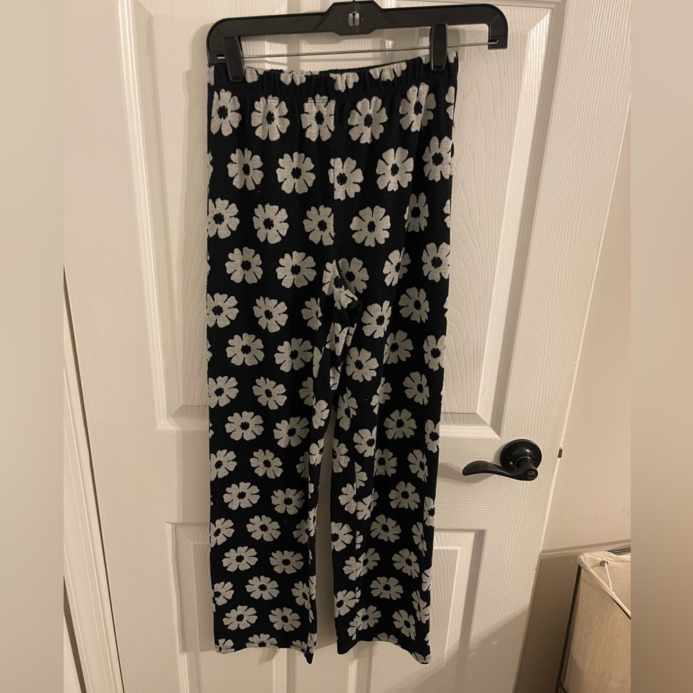 Billabong Black and White Floral Pants